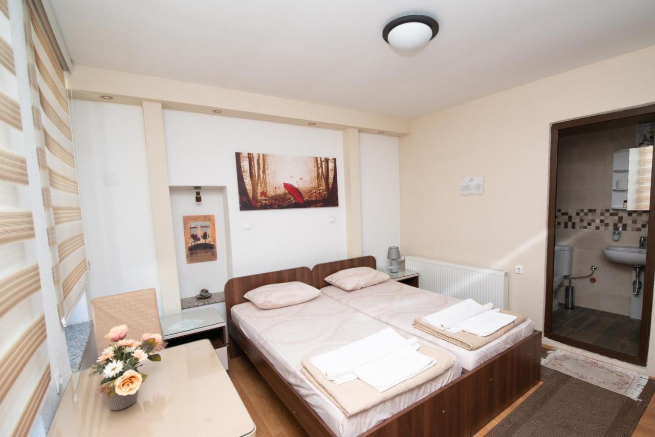 Stone Bridge Apartments Битоля Екстериор снимка